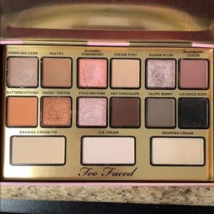 Too Faced “I Want Kandee” Eyeshadow Pallet
